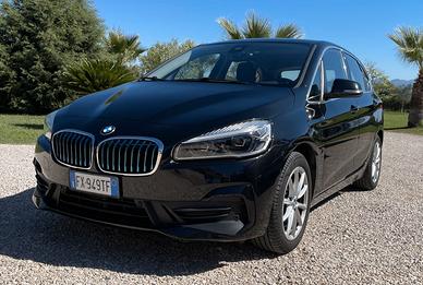 BMW 225xe IBRIDA PLUG-IN