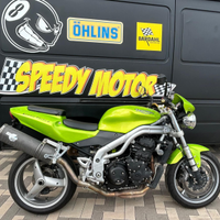 Trumph 955 speed triple