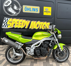 Trumph 955 speed triple