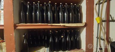 circa 150  bottiglie vuote da vino gratis