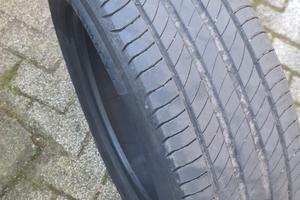 Michelin outside 215/60 R17  usate
