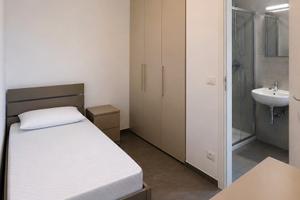 SINGOLA con BAGNO PRIVATO / TUSCOLANA