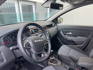 Dacia Duster extreme anno 2023 gpl 22000 km