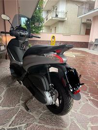 Piaggio Beverly 350 - 2021