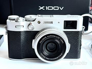 Fujifilm X100V Silver + Teleconverter TCL-X100 II