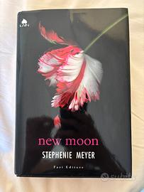 New Moon - Stephenie Meyer