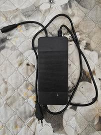 caricabatterie per monopattino elettric 48W 13 ah 