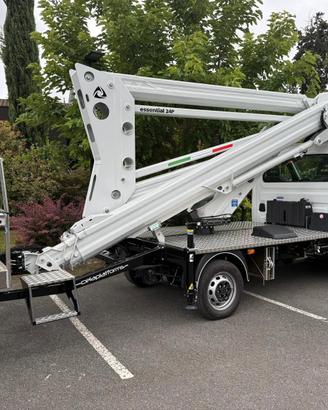 CELA Essential 20P - Piattaforma Aerea Autocarrata