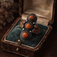 Grande anello in argento e corallo vintage 60s