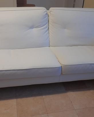 Divano pari al nuovo