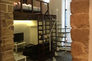 Bivani Di Fronte Teatro Massimo