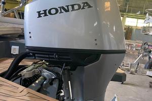 MOTORE MARINO FUORIBORDO HONDA 150CV ANNO 2023