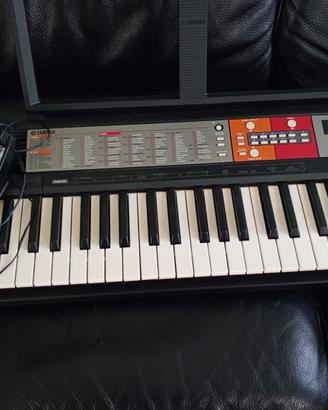 Yamaha psr-f50 tastiera pianola