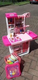 Cucina gioco per bambina