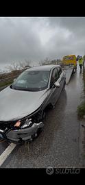 Qashqai 2023 incidentata