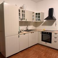 Cucina completa di elettrodomestici