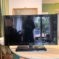 TV Samsung 40” perfettamente funzionante + telec.