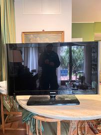 TV Samsung 40” perfettamente funzionante + telec.
