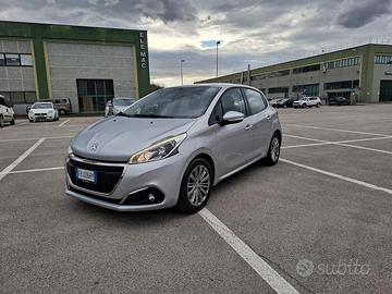 Peugeot 208 BlueHDi 75 5 porte Allure