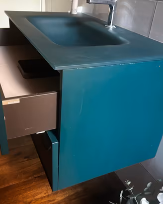 Lavabo e mobile bagno