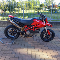 Hypermotard 796