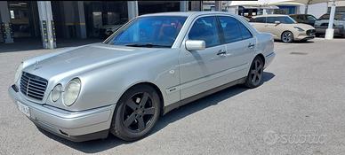 Mercedes-benz E 200 cat Avantgarde