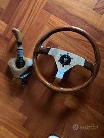 Volante sport vintage MOMO con logo Lancia