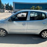Hyundai i10 1.1 benzina restyling km 74000 veri!!!