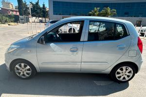 Hyundai i10 1.1 benzina restyling km 74000 veri!!!