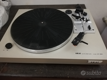 Piatto AKAI AP 821