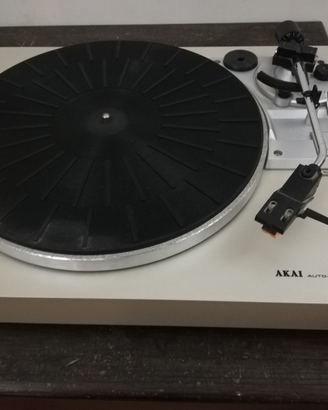 Piatto AKAI AP 821