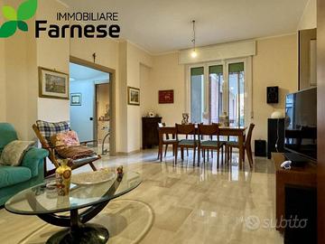 Appartamento di 132 m² con 4 locali e box auto a P