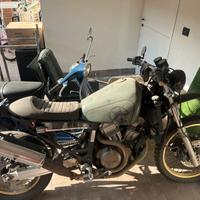 Honda XRV750 Africa Twin RD04