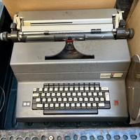Macchina da scrivere anni ‘80