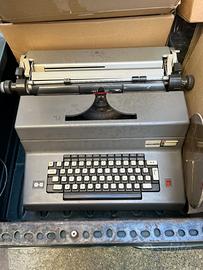 Macchina da scrivere anni ‘80