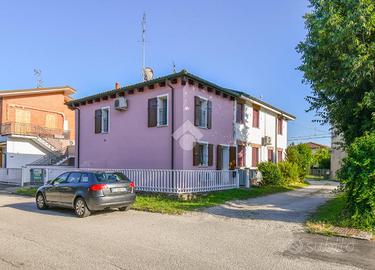 CASA SEMINDIPENDENTE A POGGIO RENATICO