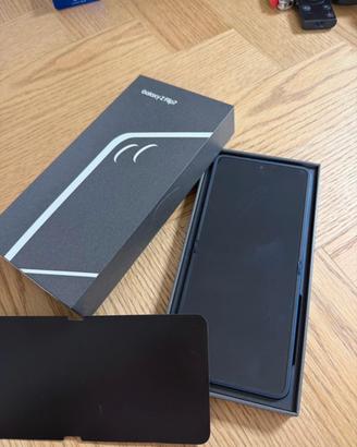 Samsung Galaxy Z Flip7 256GB Blue- PARI AL NUOVO
