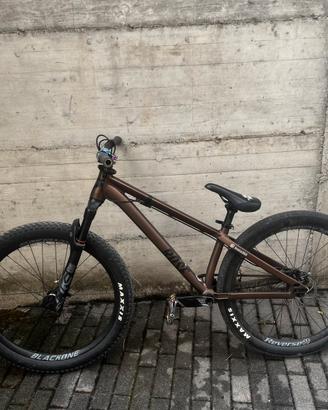 rose the burce 2 dirt anno 2025 con rotor