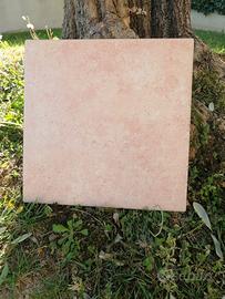 Piastrelle in gres rosa chiaro e grigio chiaro