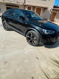Audi Q3 sportback black edition Sline