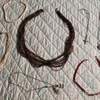 Collane e Collier di Bigiotteria e Rosari