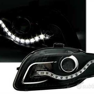 FARI ANTERIORI AUDI A4 B7 04-08 LED DAYLINE Bi-H9