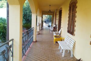 Altofonte/Scuole prestigiosa villa trifamiliare