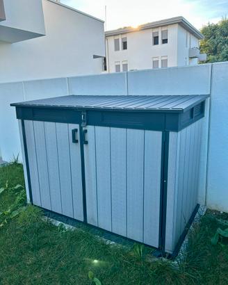 Baule porta attrezzi biciclette bidoni Keter