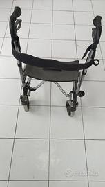 CARRELLO PER DISABILI
