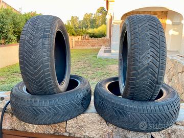 Pneumtici 4 stagioni 195/55 R16