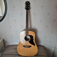 Chitarra acustica e custodia, prezzo ribassato