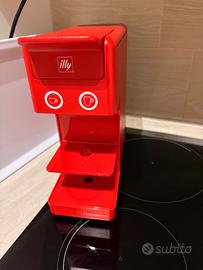 Macchinetta Illy caffè
