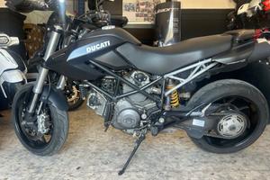 Ducati Hypermotard 796