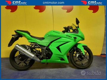 Kawasaki Ninja 250R - 2010